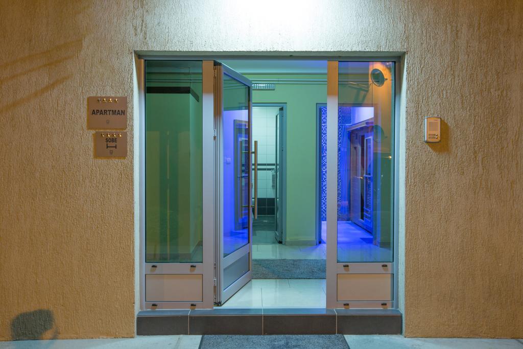 Apartmani Mg Nikšić Esterno foto