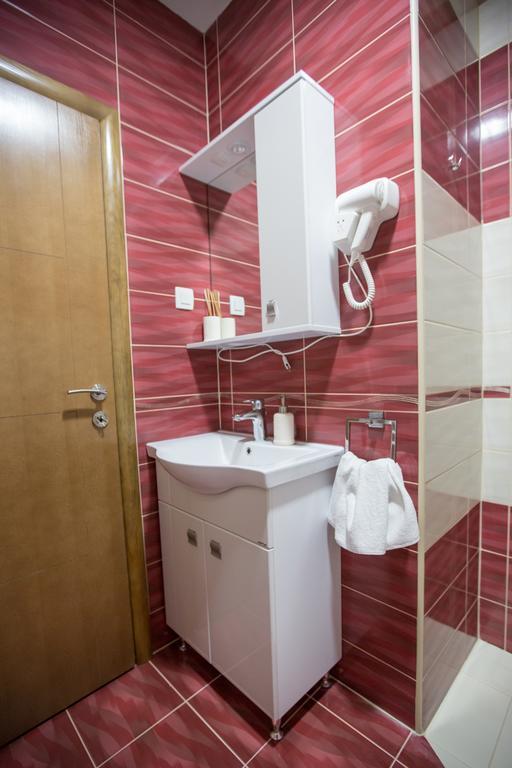 Apartmani Mg Nikšić Esterno foto