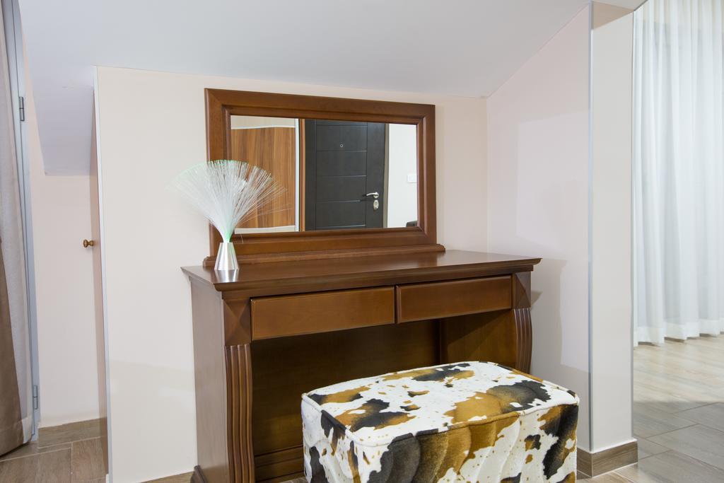 Apartmani Mg Nikšić Esterno foto