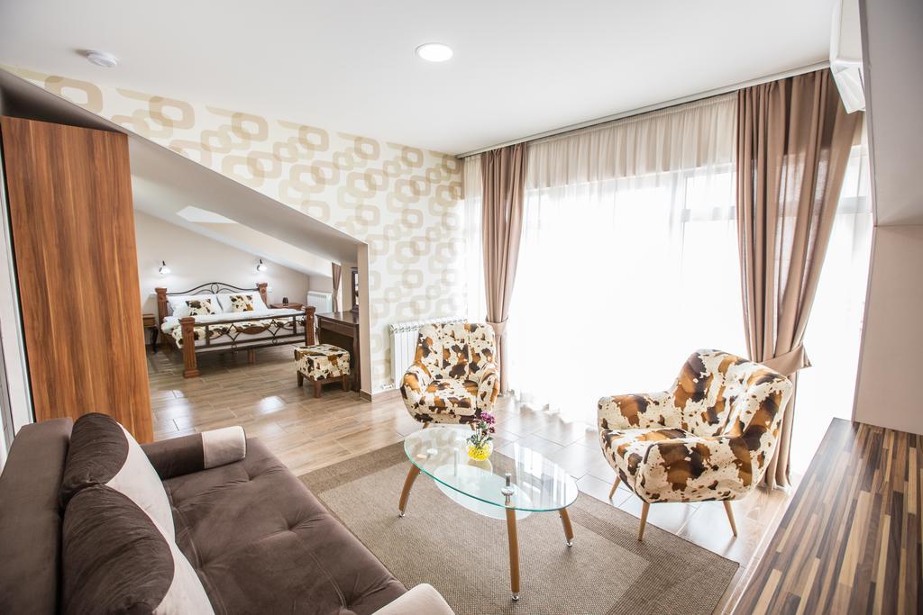 Apartmani Mg Nikšić Esterno foto