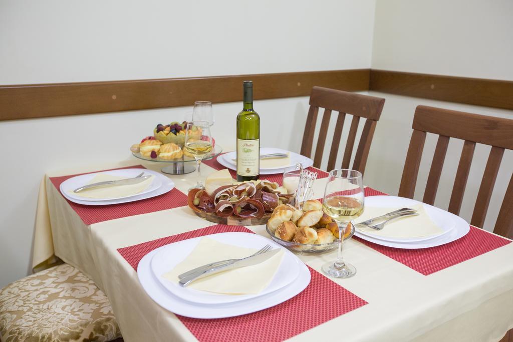 Apartmani Mg Nikšić Esterno foto