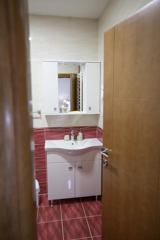 Apartmani Mg Nikšić Esterno foto
