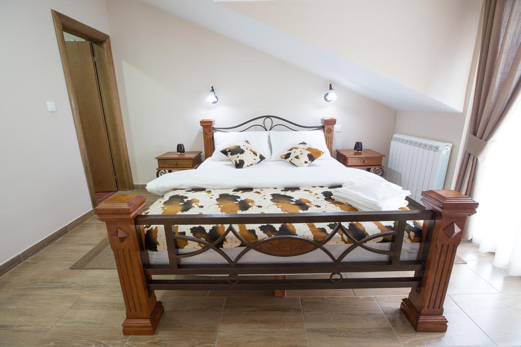 Apartmani Mg Nikšić Esterno foto